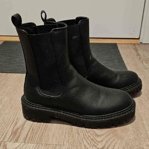 Womens ankle boots